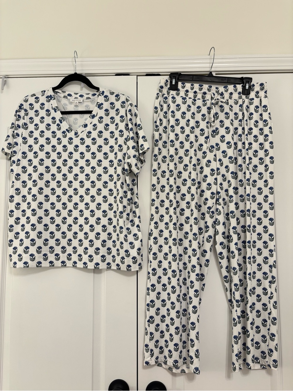 Women’s White, Blue and Green Floral Block Print Short-Sleeve Pajama Set